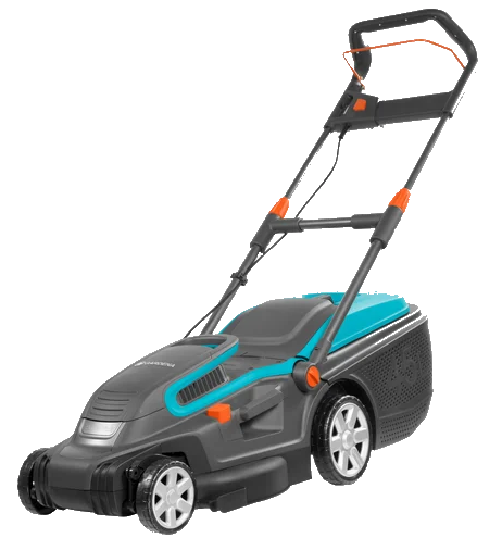 Ein moderner elektrischer Rasenmäher mit einem türkisfarbenen und schwarzen Gehäuse, orangefarbenen Akzenten, einem Grasauffangbehälter auf der Rückseite und einem klappbaren Griff. Der Mäher ist auf einem weißen Hintergrund abgebildet.